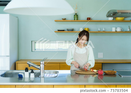 簡單的廚房女人 簡單的廚房女人 73783504