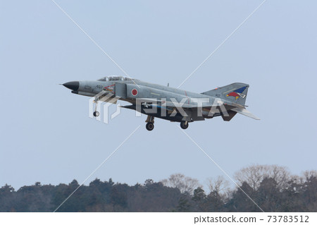 Air Self-Defense Force F-4EJ Kai Phantom II landing 73783512