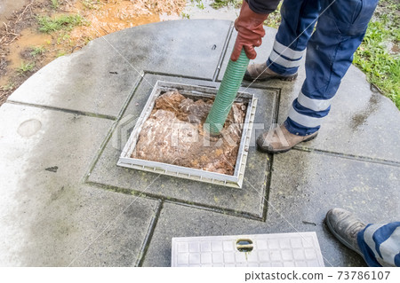 The Cesspool overflows 73786107