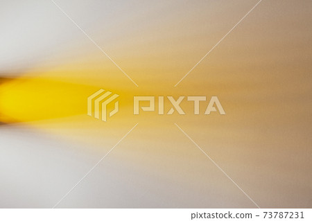 Yellow light 73787231