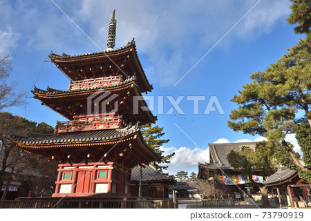 角林寺，三層寶塔和國寶主殿 73790919