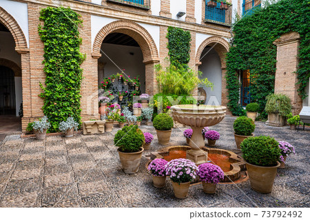 Courtyard garden of Viana Palace in Cordoba, Andalusia, Spain. 73792492