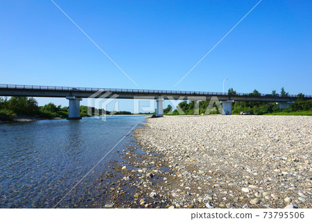 The riverbed of the Hayade River, Gosen City, Niigata Prefecture, Japan The riverbed of the Hayade River, Gosen City, Niigata Prefecture, Japan 73795506