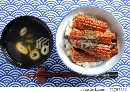 Eel bowl 73797552