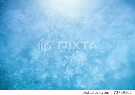 Macro background of fresh snowflake texture 73799162