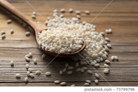 Glutinous rice Glutinous rice 73799796