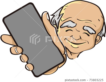 一位老人拿著他的智能手機在這裡 一位老人拿著他的智能手機在這裡 73803225