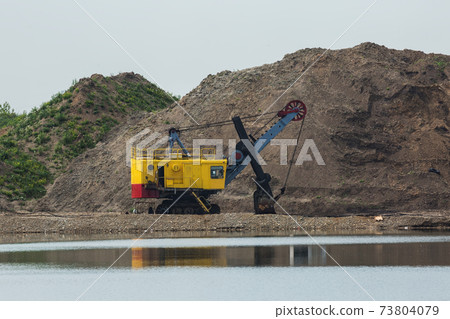 Excavator Excavator 73804079