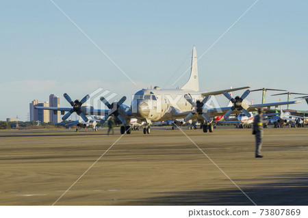 P-3C獵戶座巡邏機藍天P-3反潛巡邏機 P-3C獵戶座巡邏機藍天P-3反潛巡邏機 73807869