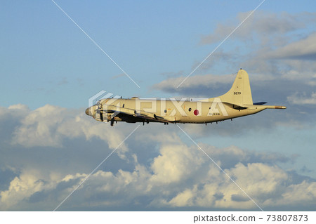 P-3C Orion patrol aircraft blue sky P-3 anti-submarine patrol aircraft P-3C Orion patrol aircraft blue sky P-3 anti-submarine patrol aircraft 73807873