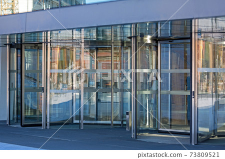 Revolving Doors Revolving Doors 73809521