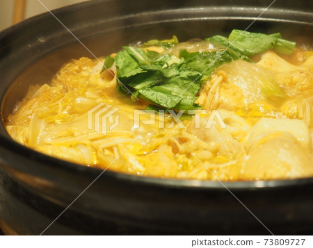 Boiled clay pot dishes 73809727