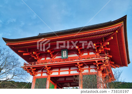 <Kyoto> Kiyomizu Temple Niomon 73810197