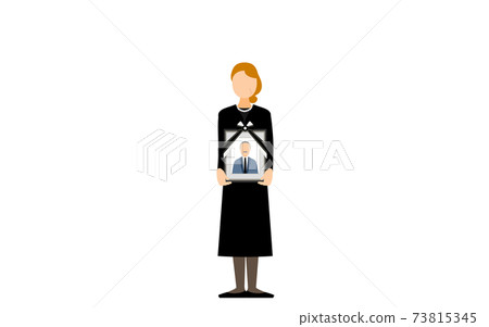 站立與她的丈夫的已故的高級婦女 站立與她的丈夫的已故的高級婦女 73815345