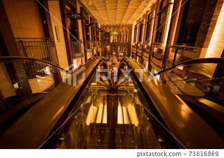 不久的將來的建築物 不久的將來的建築物 73816869