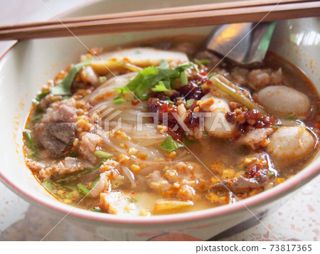 Thai noodle Thai noodle 73817365