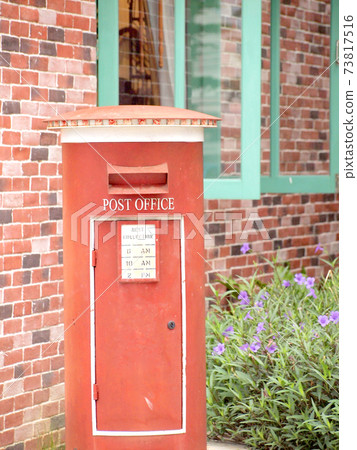 old red post box old red post box 73817516