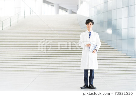 Young pharmacist working in a hospital 73821530