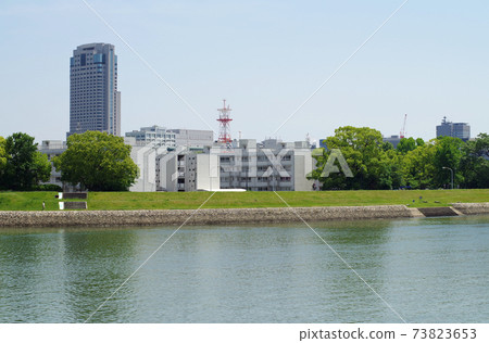 廣島大田河沿岸的城市景觀 廣島大田河沿岸的城市景觀 73823653