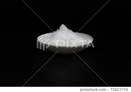 Salt salt 73823739