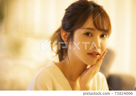 女人的美容護膚夜生活 女人的美容護膚夜生活 73824006