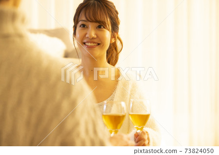 Drinking at home, drinking at home, white wine Drinking at home, drinking at home, white wine 73824050