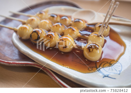 Mitarashi dumpling Mitarashi dumpling 73828412