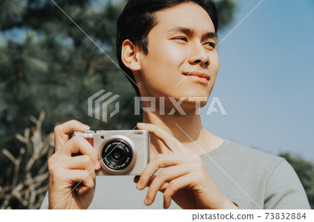 Man lifestyle portrait 73832884