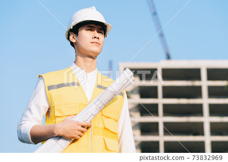 Man architect 73832969
