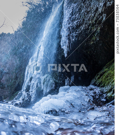 Winter road Doshigawa Makima Otaki 73838564