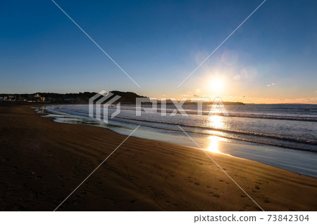 Katase Higashihama Beach at Dawn, Kanagawa Prefecture 73842304