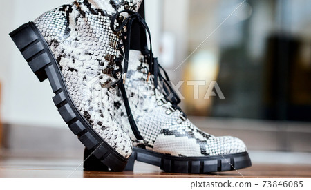 women's shoes rested on toe floor style women's shoes rested on toe floor style 73846085