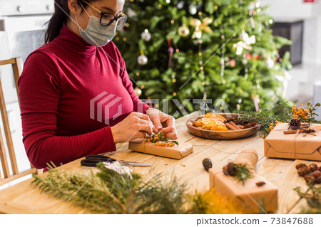 Zero waste and eco style recycled Christmas gifts 73847688