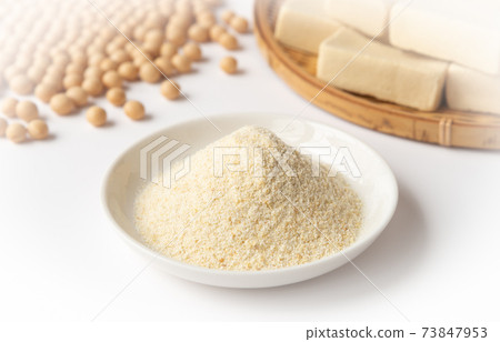 健康加工大豆食品豆渣粉,高野豆腐和生大豆 健康加工大豆食品豆渣粉,高野豆腐和生大豆 73847953