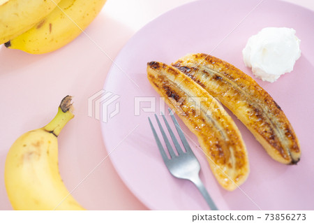 烤香蕉 烤香蕉 73856273