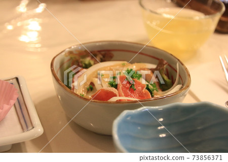 生魚片三文魚 73856371
