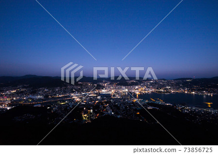 Nagasaki city night view seen from Mt. Inasa, the world's three new night views 73856725