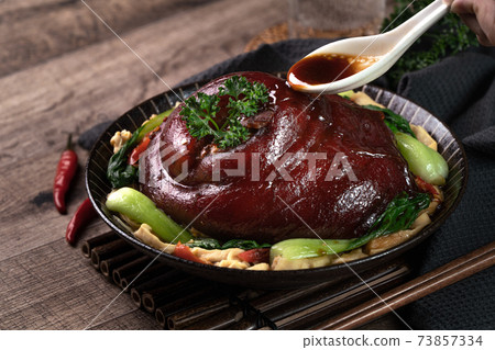 台灣 小吃 滷豬腳 腿庫 腳庫 蹄膀 紅燒蹄膀 紅燒豬腳 pork hock knuckle 豚足 73857334