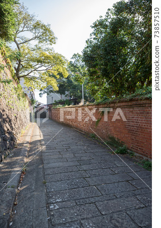 長崎縣東山手市天氣晴朗時的荷蘭人坡 73857510