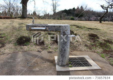 公園飲水機 73857634