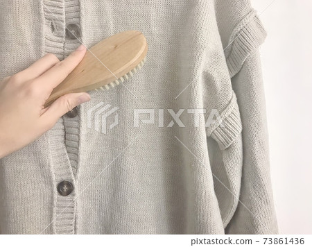 如何使用衣物刷保養衣物 如何使用衣物刷保養衣物 73861436