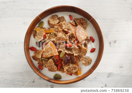 Simple cereal food for breakfast with yogurt Simple cereal food for breakfast with yogurt 73869238