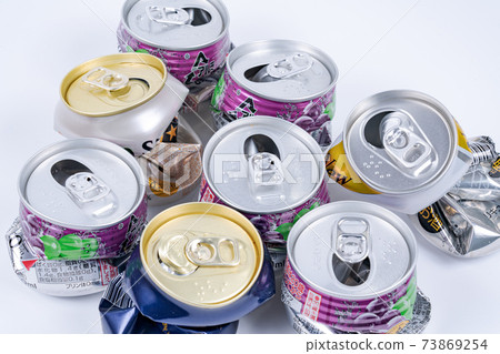 破碎的空罐的集體照 73869254