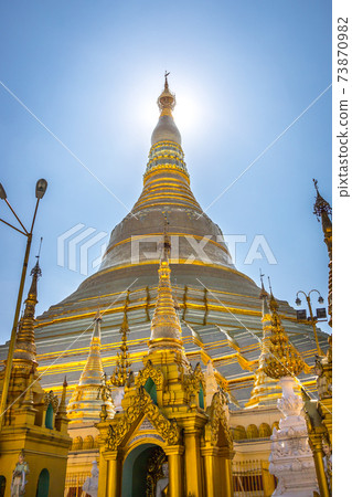 Shwedagon Pagoda Shwedagon Pagoda 73870982
