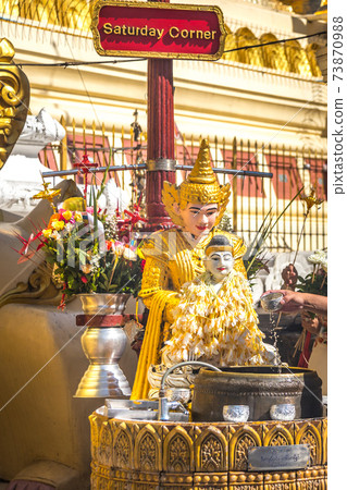 Shwedagon Pagoda 73870988