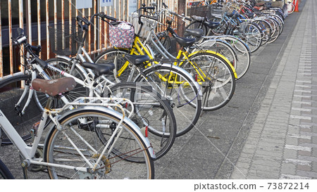 Bicycle placed in the bicycle parking lot 73872214