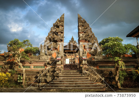 Exterior of traditional balineseTemple 73873950