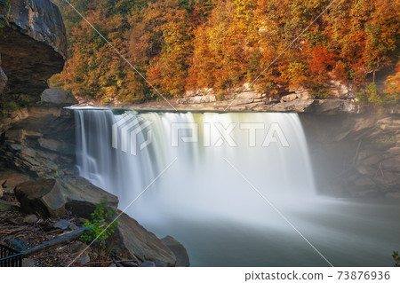 umberland Falls State Resort Park, Kentucky, USA umberland Falls State Resort Park, Kentucky, USA 73876936