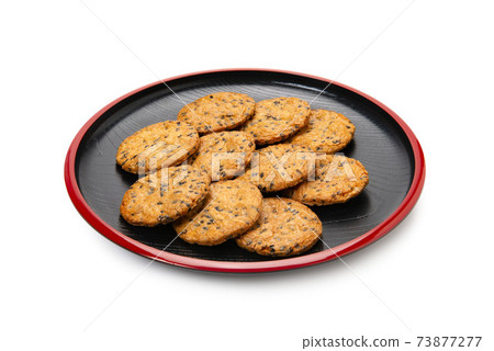 Sesame rice crackers Sesame rice crackers 73877277