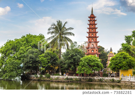Tran Quoc pagoda in Hanoi 73882281